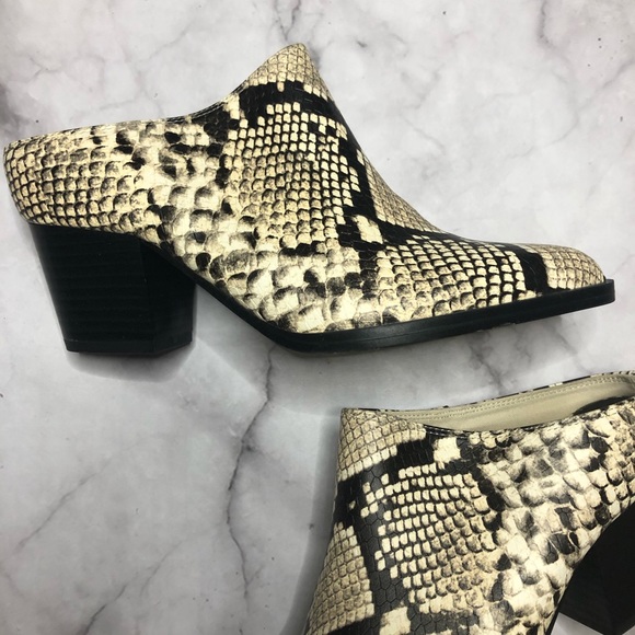 Call it spring womens vegan snake print mules 6.5 - Picture 3 of 12